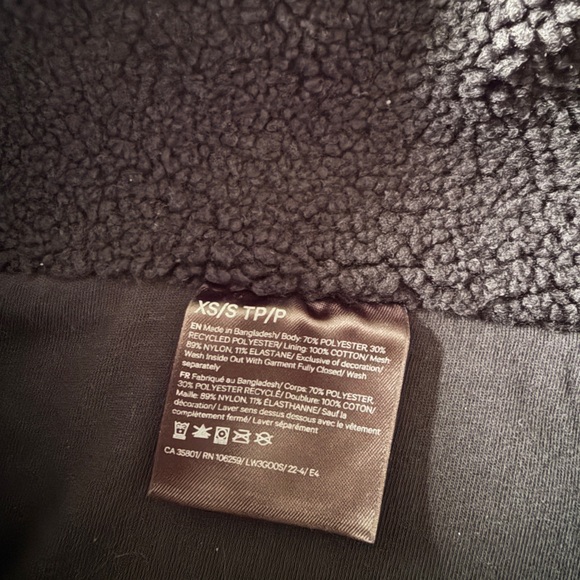 New Lululemon Scuba Oversized Crop Fleece - Picture 4 of 6